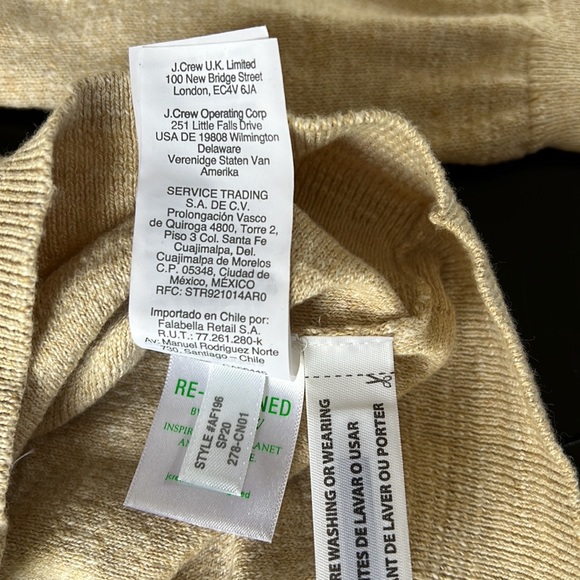 J Crew 3 button long sleeve Men’s medium sweater, 100% cotton, light beige/cream - Picture 7 of 10